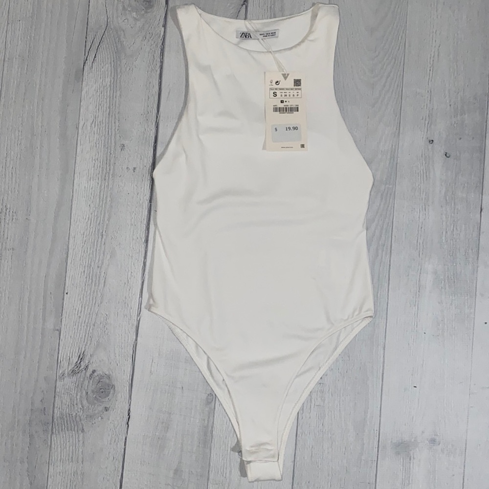 Zara White Sleeveless High-Neck Bodysuit